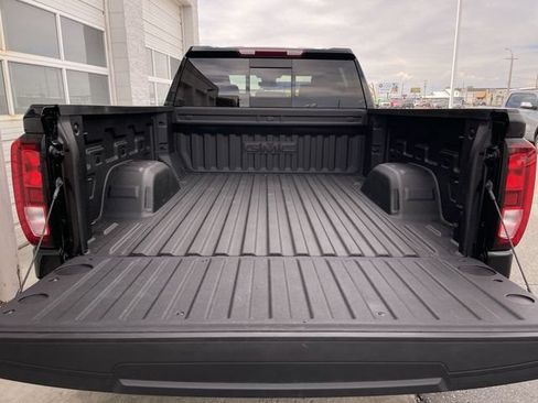 Used 2025 GMC Sierra 1500 Elevation w/ Elevation Premium Package AWD/4WD image 22