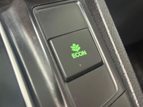 Used 2018 Honda CR-V LX image 21
