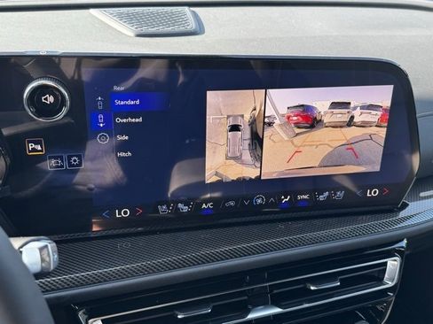 New 2026 Chevrolet Traverse High Country image 4