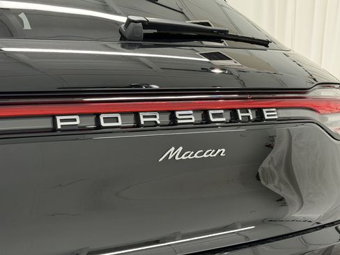 New 2026 Porsche Macan AWD/4WD image 63