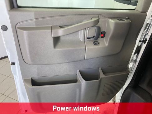 Used 2025 GMC Savana 2500 w/ Driver Convenience Package RWD image 8