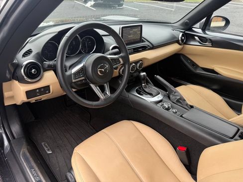 Used 2016 MAZDA MX-5 Miata Grand Touring RWD image 11