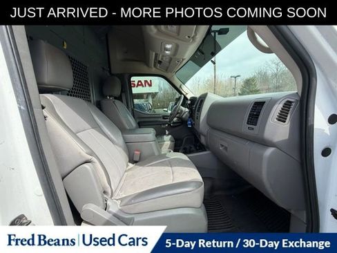 Used 2018 Nissan NV 2500 SV w/ Navigation Package image 16