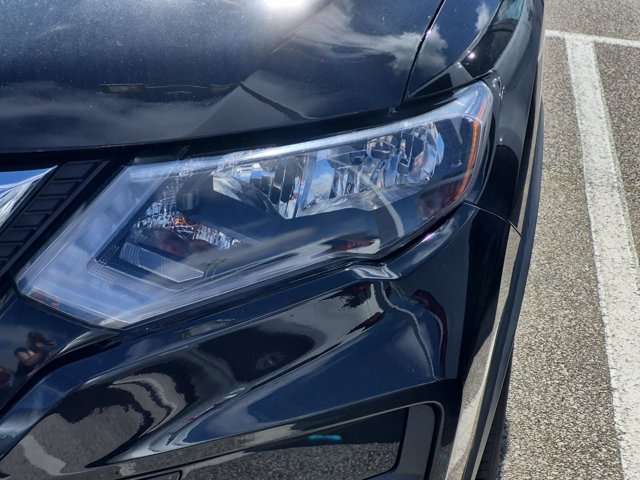 Used 2018 Nissan Rogue S AWD/4WD image 15