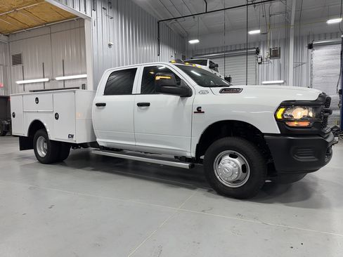 New 2024 RAM 3500 Tradesman image 49