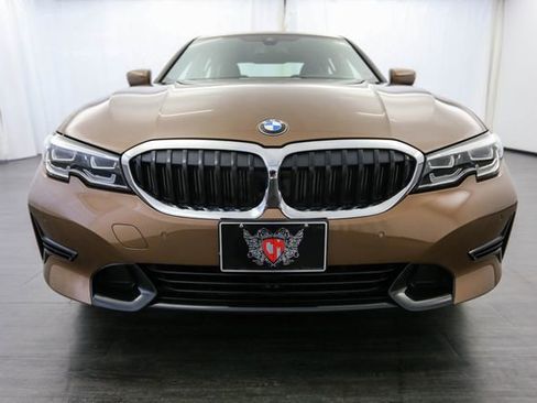 Used 2019 BMW 330i xDrive Sedan w/ Premium Package AWD/4WD image 36