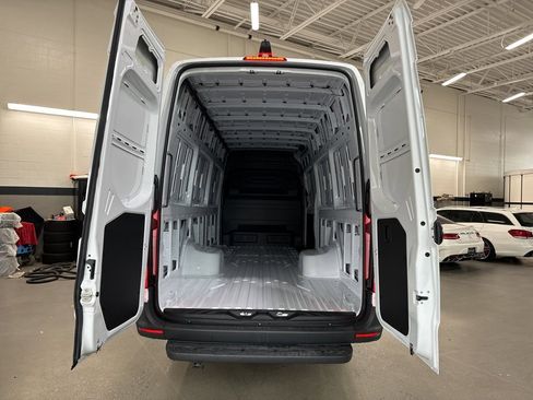 New 2025 Mercedes-Benz Sprinter 3500 image 19
