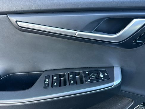 Used 2024 Kia EV6 Wind image 11