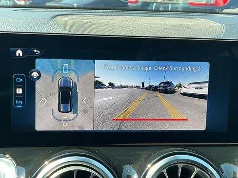 Certified 2026 Mercedes-Benz GLB 250 4MATIC image 31