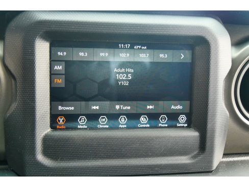 Used 2022 Jeep Gladiator Sport image 22