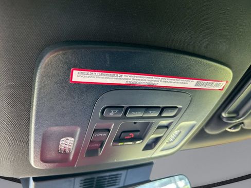 Used 2025 Toyota Camry SE w/ Convenience Package FWD image 28