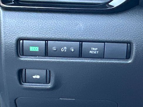 New 2025 Nissan Sentra SV image 16