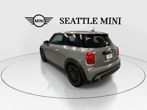 Used 2023 MINI Cooper 2-Door Hardtop image 8