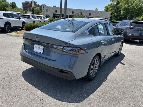 New 2026 Nissan Sentra SL w/ Floor Mat Package FWD image 7