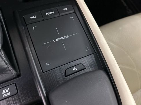 Used 2022 Lexus ES 300h w/ Accessory Package 2 FWD image 19
