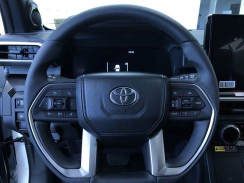 New 2026 Toyota 4Runner Limited AWD/4WD image 16