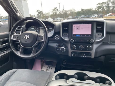 Used 2024 RAM 2500 Big Horn image 25