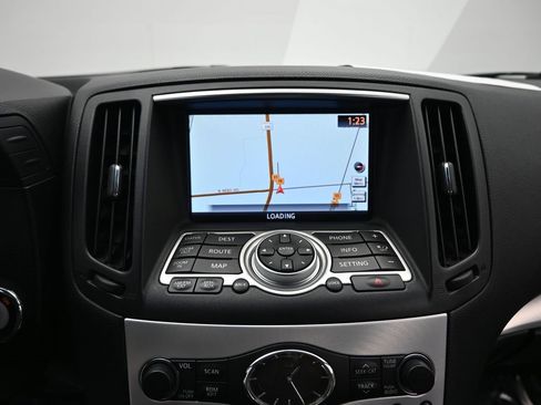 Used 2014 INFINITI Q60 Convertible w/ Premium Package image 22