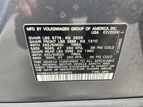 Used 2024 Volkswagen Atlas Cross Sport SEL AWD/4WD image 33
