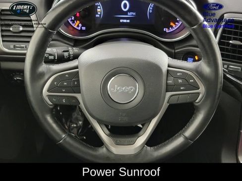 Used 2020 Jeep Grand Cherokee Laredo w/ Quick Order Package 2BN North AWD/4WD image 25