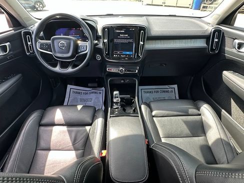 Used 2025 Volvo XC40 B5 Plus AWD/4WD image 20
