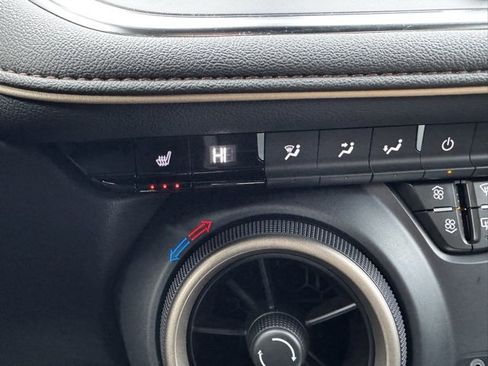 Certified 2024 Chevrolet Blazer Premier w/ Driver Confidence II Package image 17