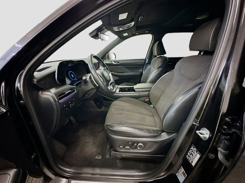 Used 2024 Hyundai Palisade Calligraphy image 13