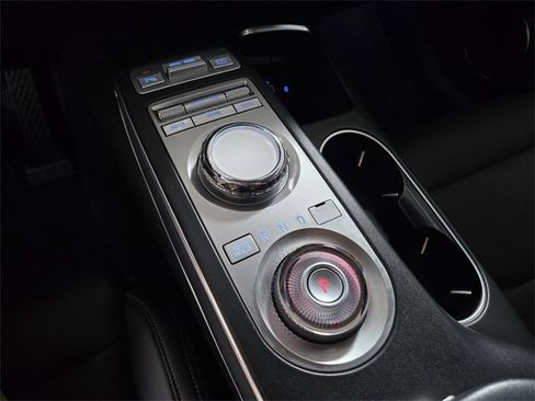 Used 2023 Genesis GV70 2.5T w/ Select Package image 38