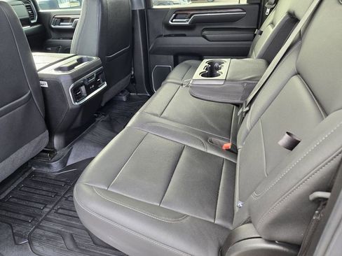 Used 2025 GMC Sierra 3500 SLT w/ SLT Convenience Package image 36