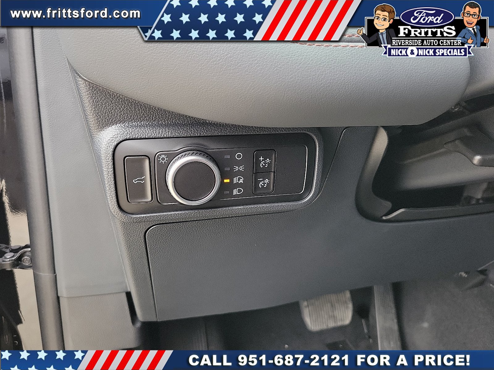 New 2026 Ford Explorer Active RWD image 13