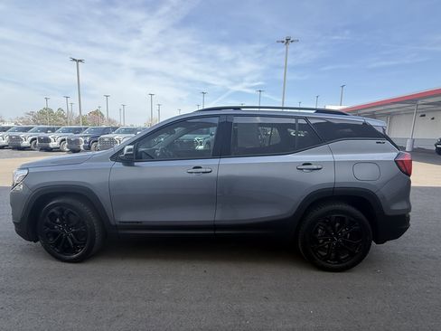 Used 2020 GMC Terrain SLT w/ Preferred Package image 26