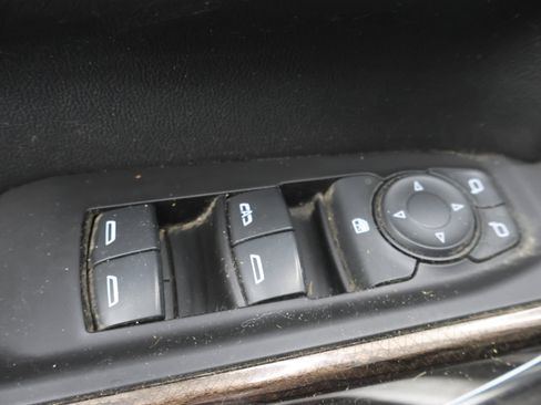 Used 2020 Chevrolet Silverado 1500 LT w/ All-Star Edition AWD/4WD image 33