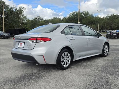 Used 2026 Toyota Corolla LE FWD image 4