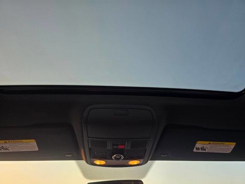 Used 2018 Volkswagen Jetta Sport image 32