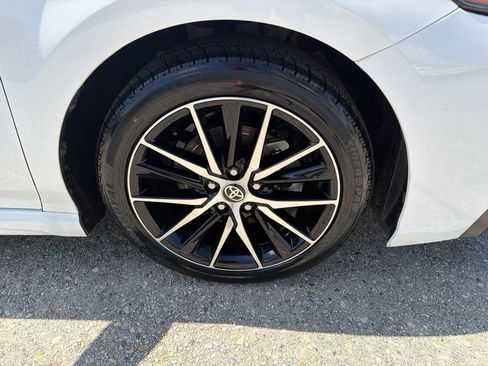 Used 2021 Toyota Camry SE FWD image 24
