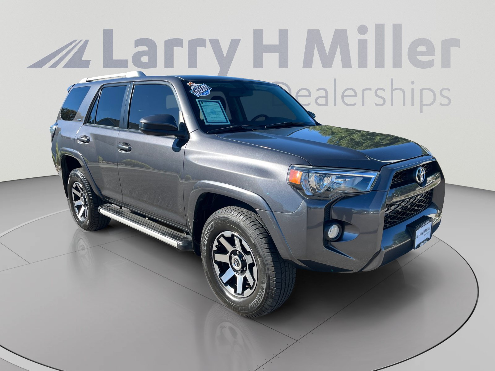 Used 2016 Toyota 4Runner SR5 AWD/4WD image 7