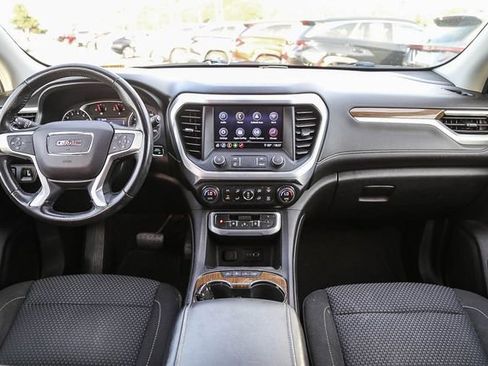 Used 2020 GMC Acadia SLE FWD image 13