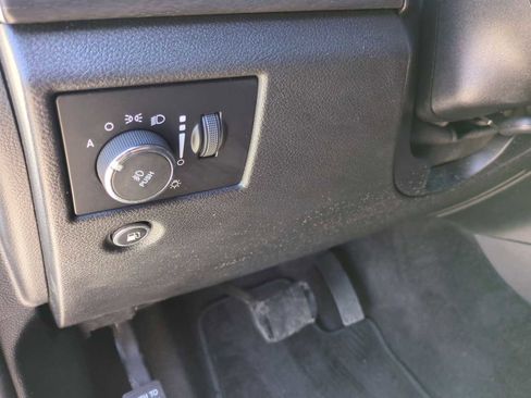 Used 2018 Jeep Grand Cherokee Altitude image 36