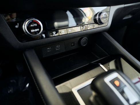 Used 2024 Mitsubishi Outlander Ralliart image 52