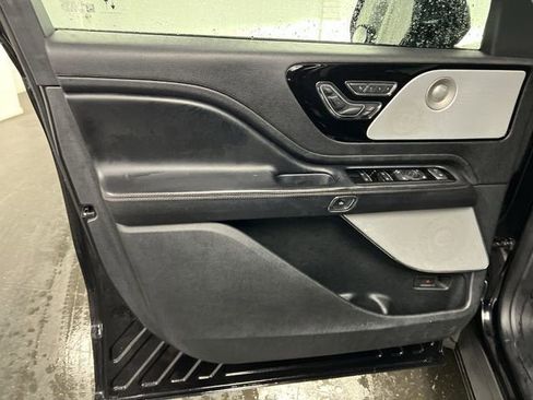 Used 2020 Lincoln Aviator Reserve w/ Equipment Group 201A image 23