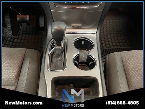 Used 2020 Jeep Grand Cherokee Laredo w/ Security & Convenience Group AWD/4WD image 9