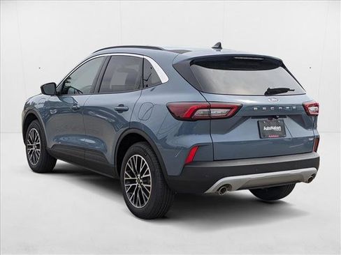 New 2024 Ford Escape SE image 9