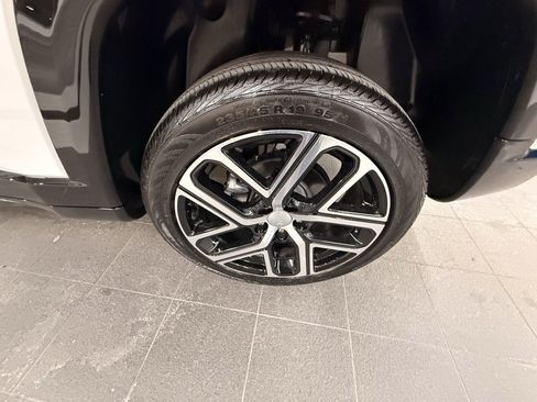 Certified 2024 Jeep Compass Limited w/ Elite Group image 40