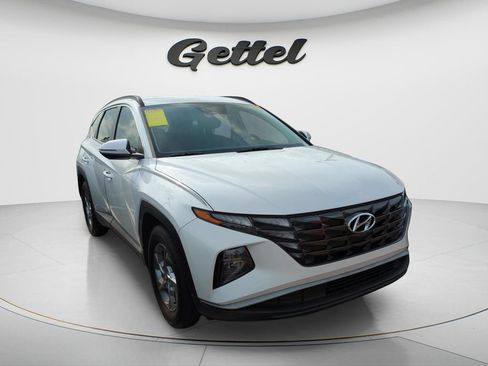 Used 2023 Hyundai Tucson SEL FWD image 2