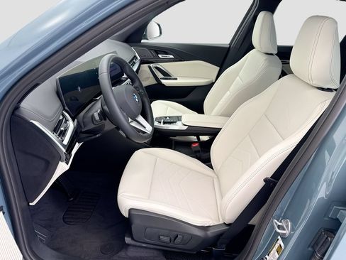 New 2026 BMW X1 xDrive28i w/ Technology Package AWD/4WD image 18