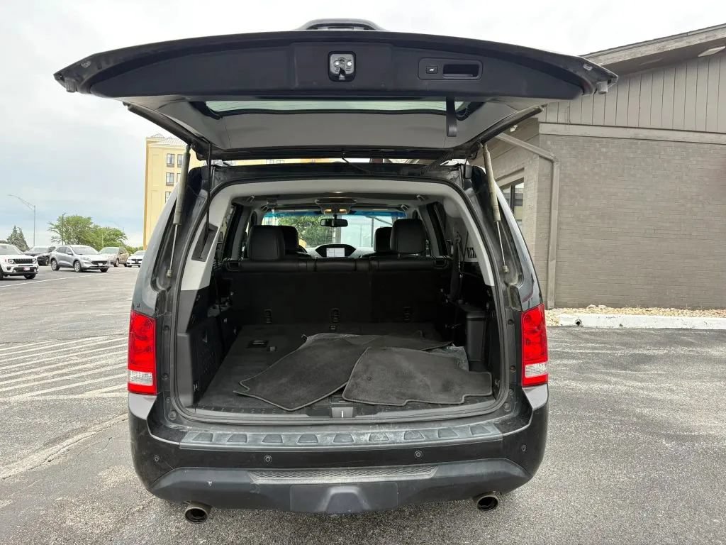 Used 2014 Honda Pilot Touring image 10