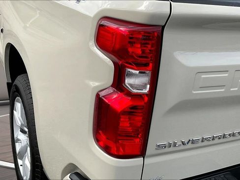 Used 2026 Chevrolet Silverado 1500 Custom AWD/4WD image 28
