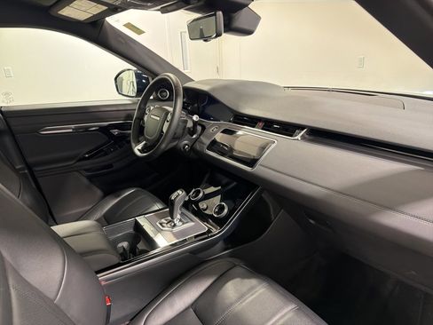 Used 2020 Land Rover Range Rover Evoque SE image 24