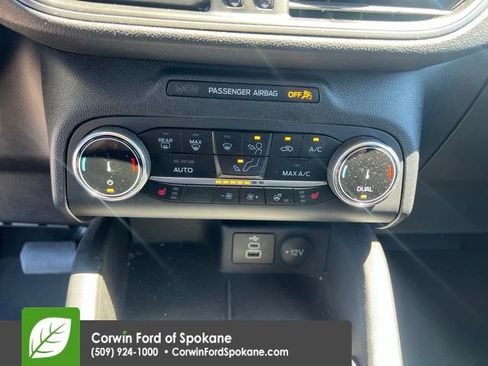 Used 2025 Ford Escape Active AWD/4WD image 14