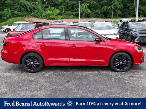 Used 2018 Volkswagen Jetta Sport FWD image 9